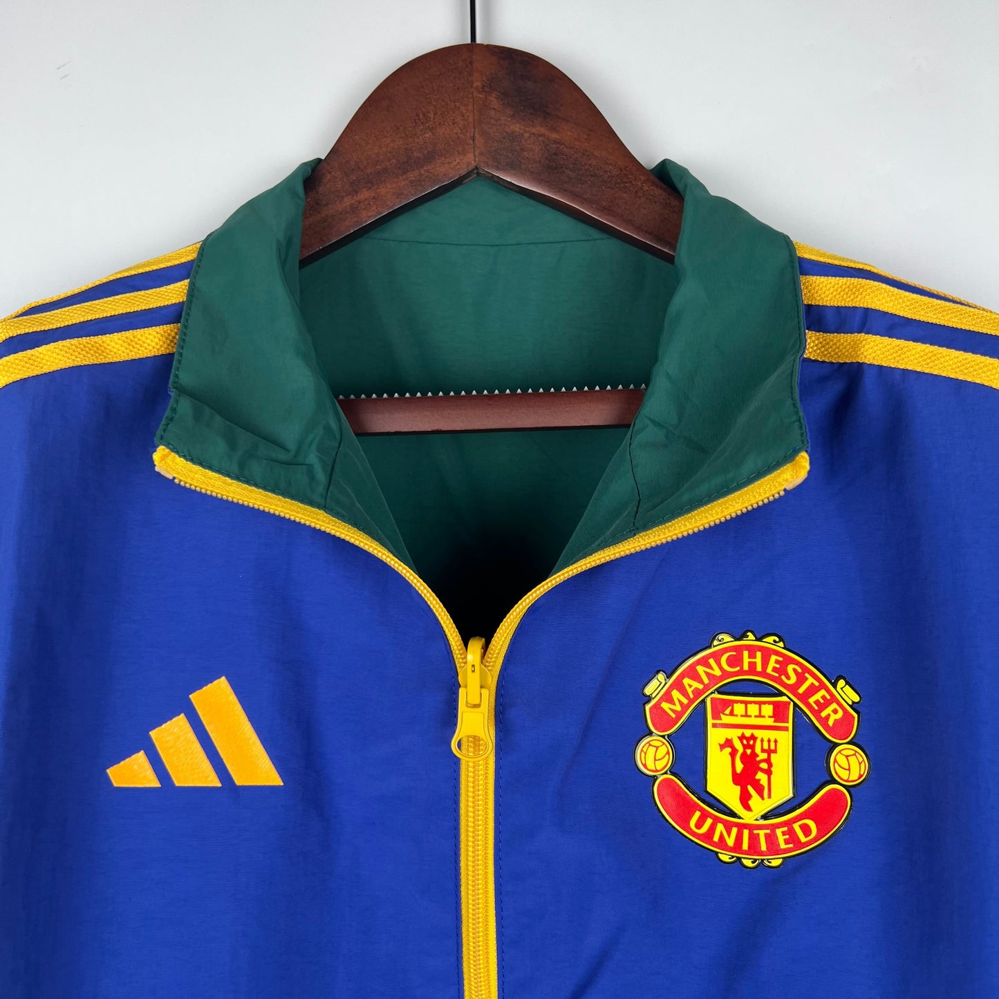 23/24 Manchester United Reversible Trench Coat