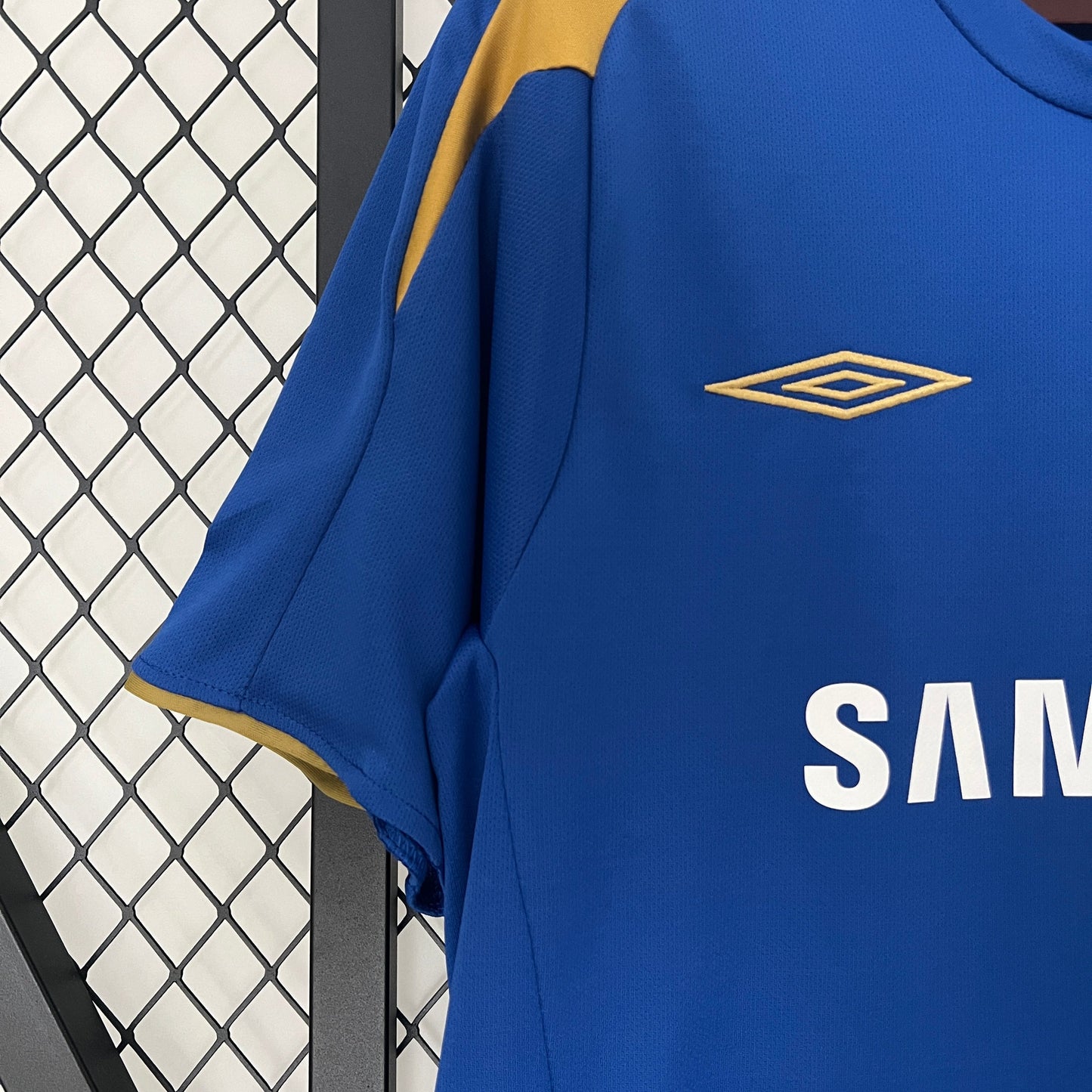 Chelsea 2005-2006 Home Jersey - Retro Kit with CFC Crest and Adidas Branding