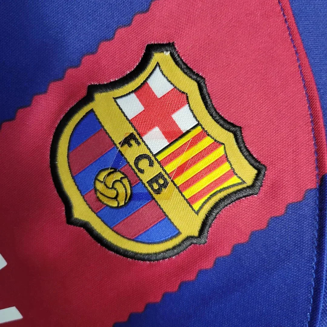 Blue and red Barça football kit for youth