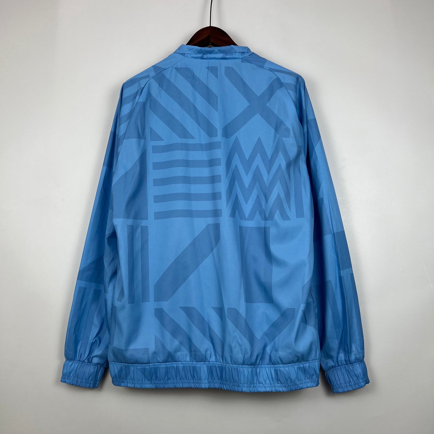 Manchester City Windbreaker 23/24 – Lightweight Fan Jacket