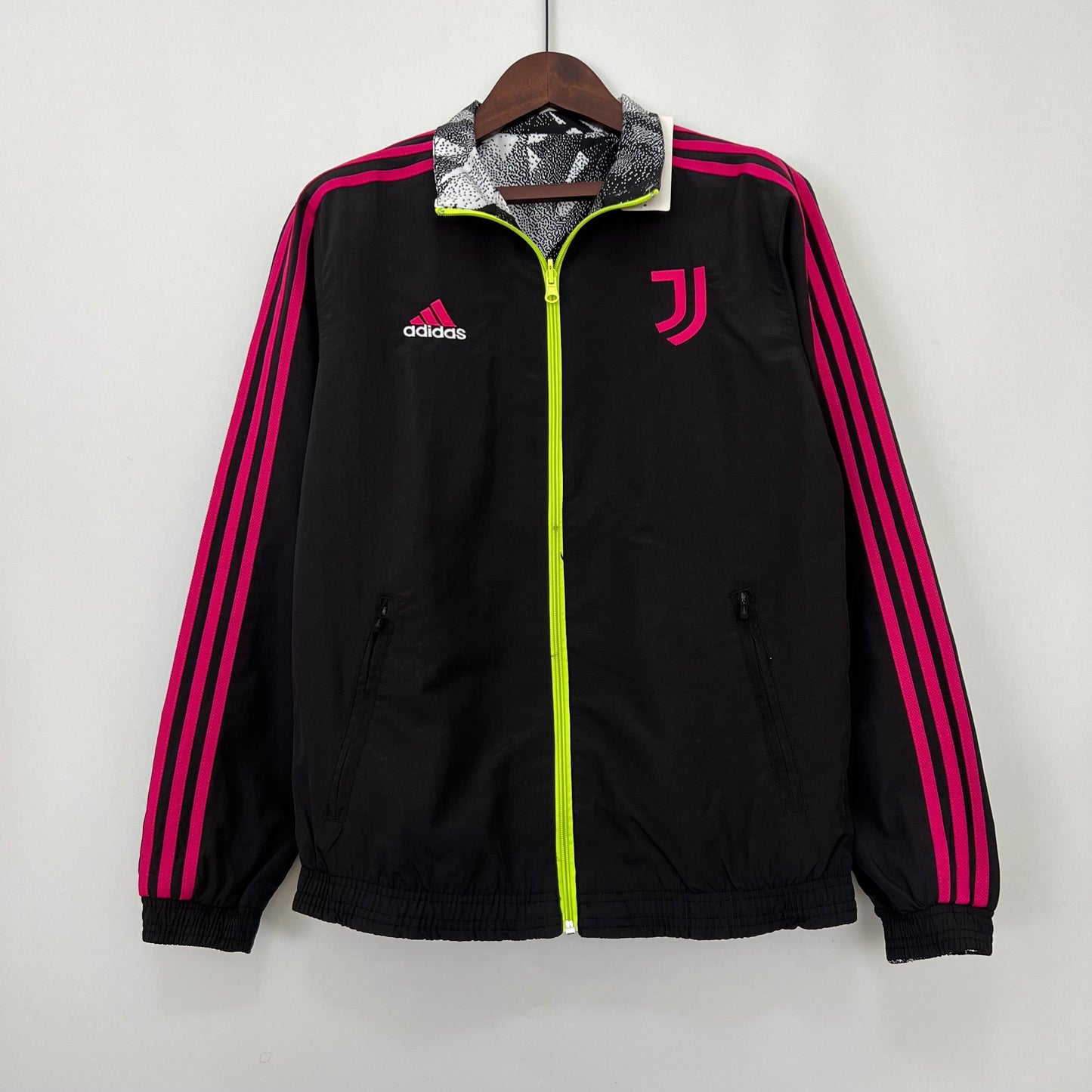 Juventus 23/24 Reversible Windbreaker – Double-Sided Fan Jacket (S–XXL)
