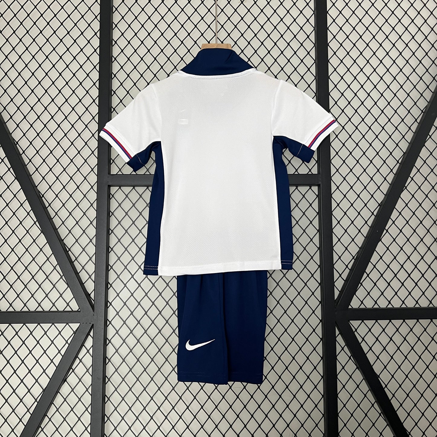 England 24/25 Kids Jersey - Classic Red and White Design