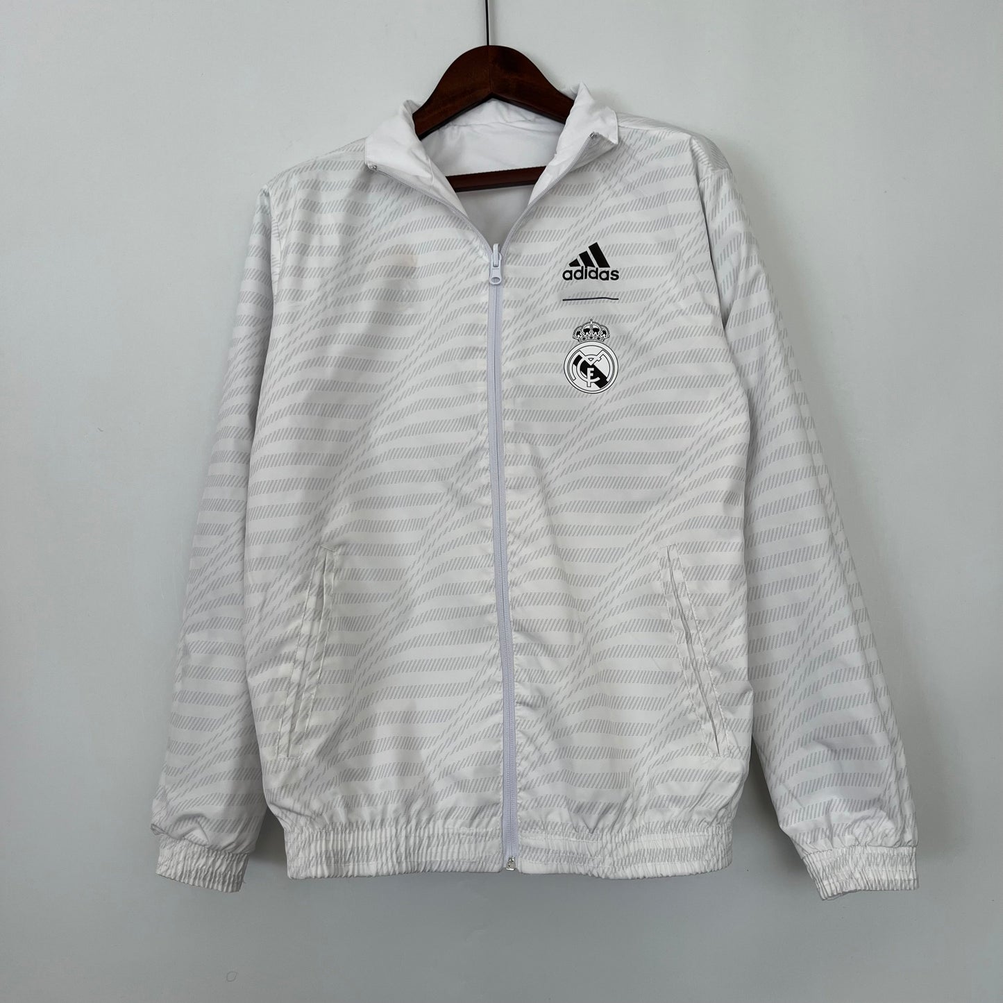 Real Madrid 23/24 Reversible Windbreaker – Double-Sided Jacket (S–XXL)