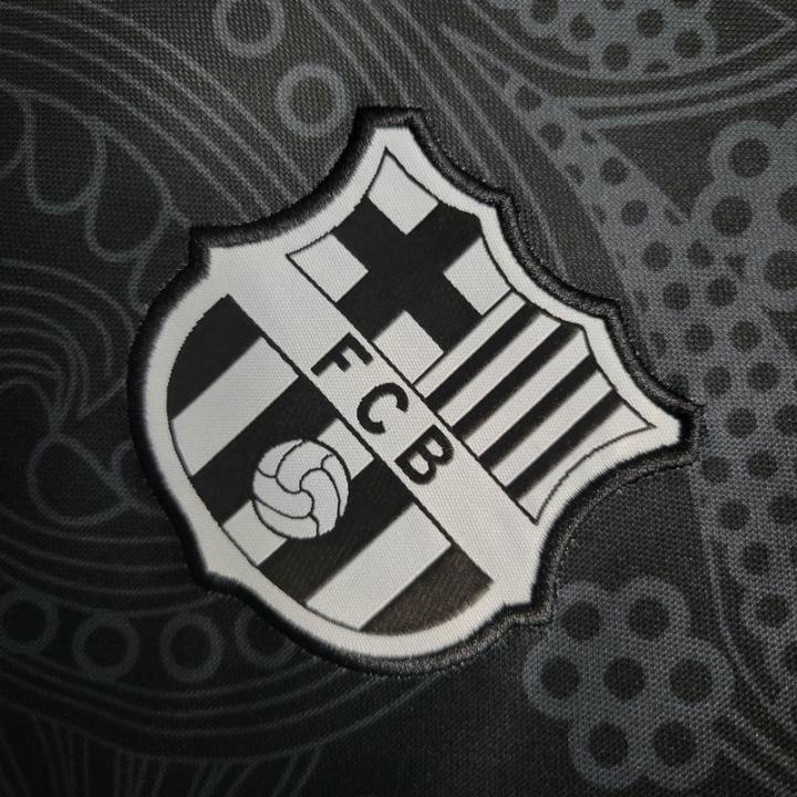 Maillot Premium 24/25 FC Barcelone « Noir Fleur » (rose noir)