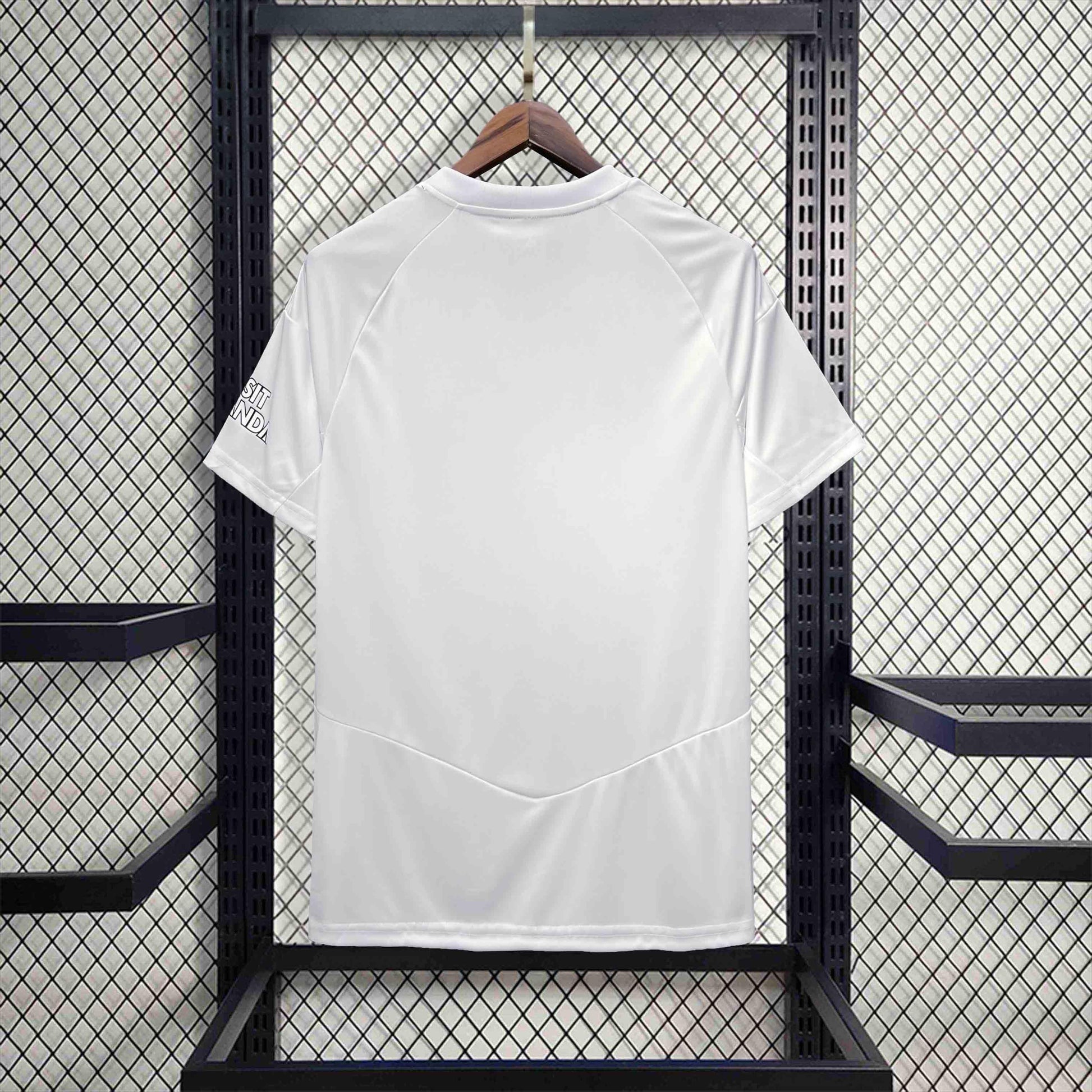 Back of Arsenal 2024/25 White Kit displaying the player name and number customization option