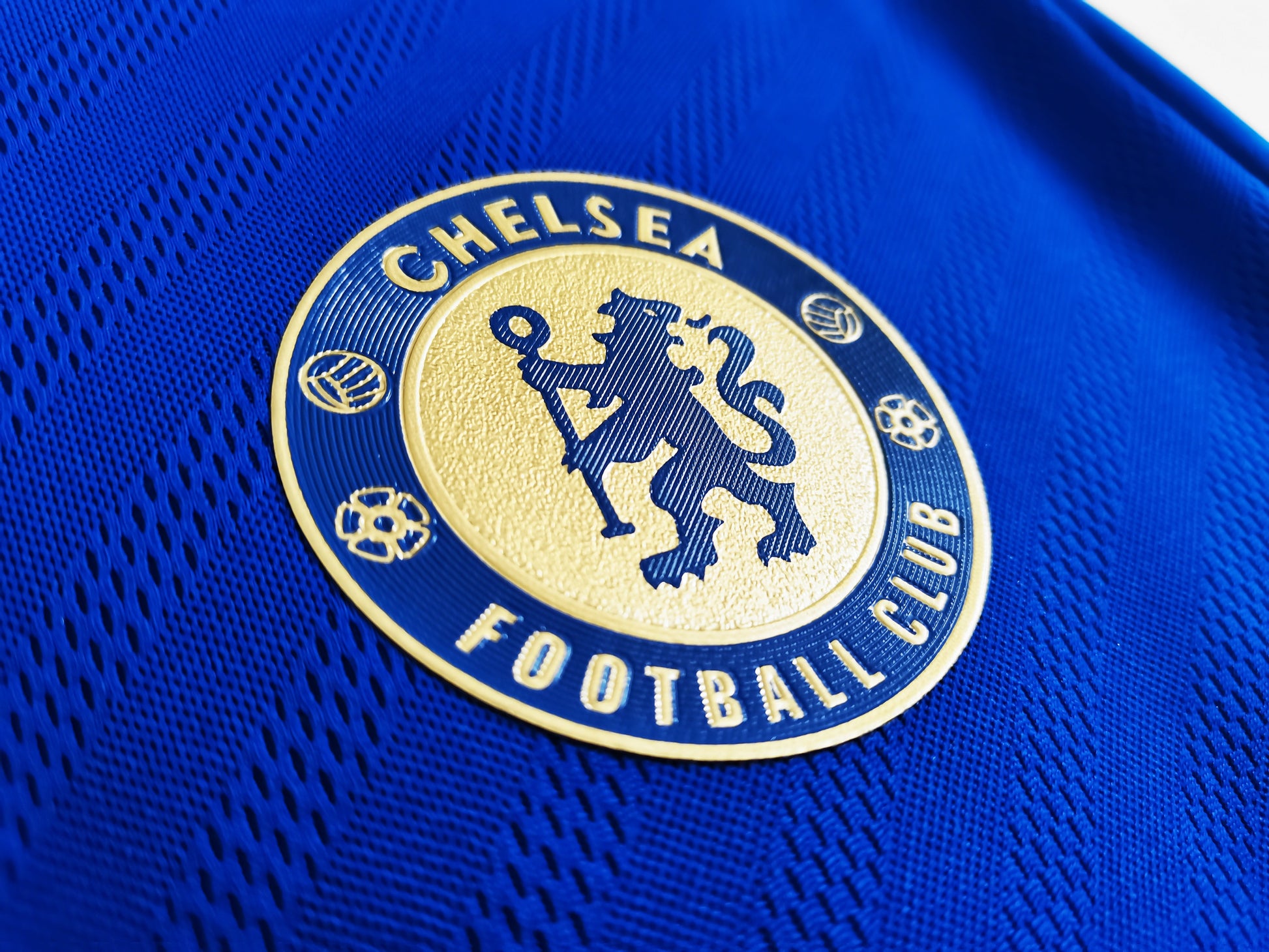 Close-up shot of the 2012/2013 Chelsea Home Long Sleeve Kit, showing the premium fabric and classic blue color