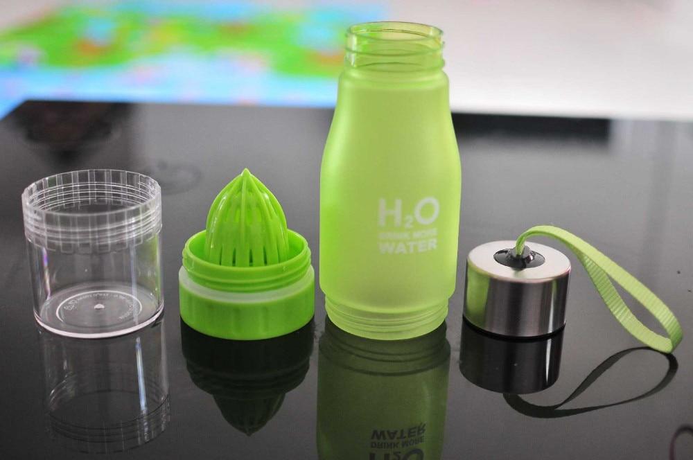 Water Bottle with Fruit Infuser and Juicer