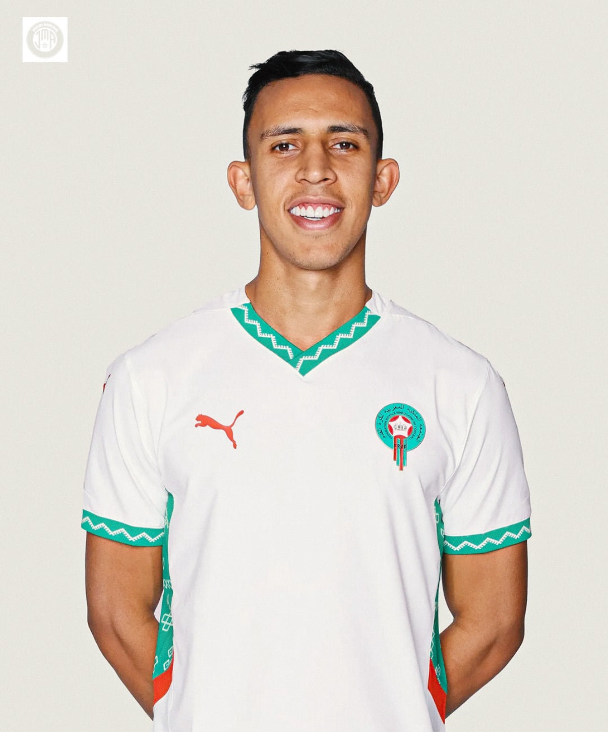 Morocco 2024/2025 Away Jersey – Footballer in action, showcasing the clean and classic white kit