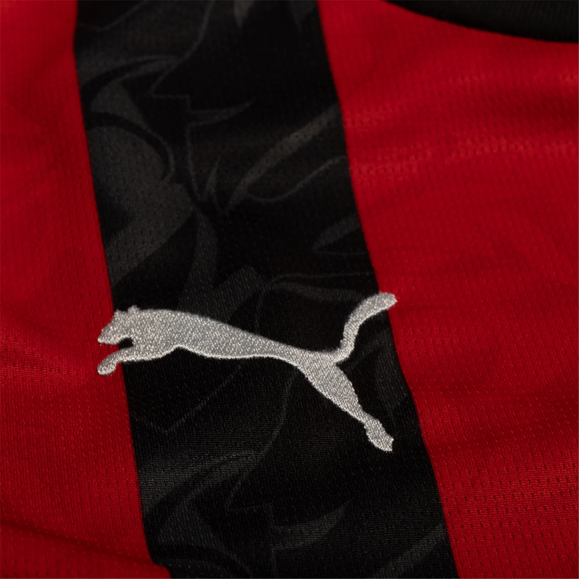 Puma AC Milan Christian Pulisic Home Jersey w/ Champions League Patches 25/26 (Red/Black)