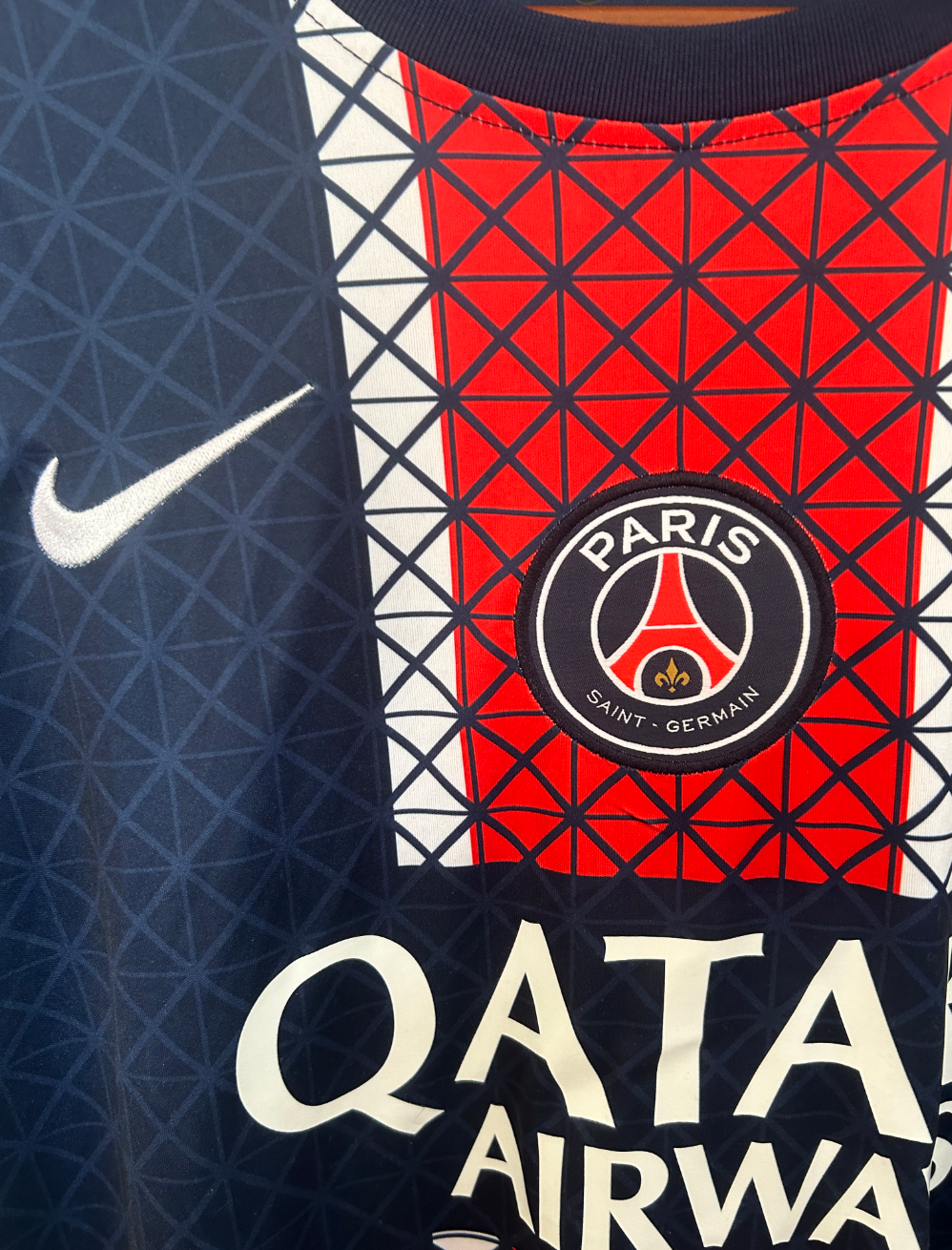 Paris Saint-Germain 2025-2026 home kit