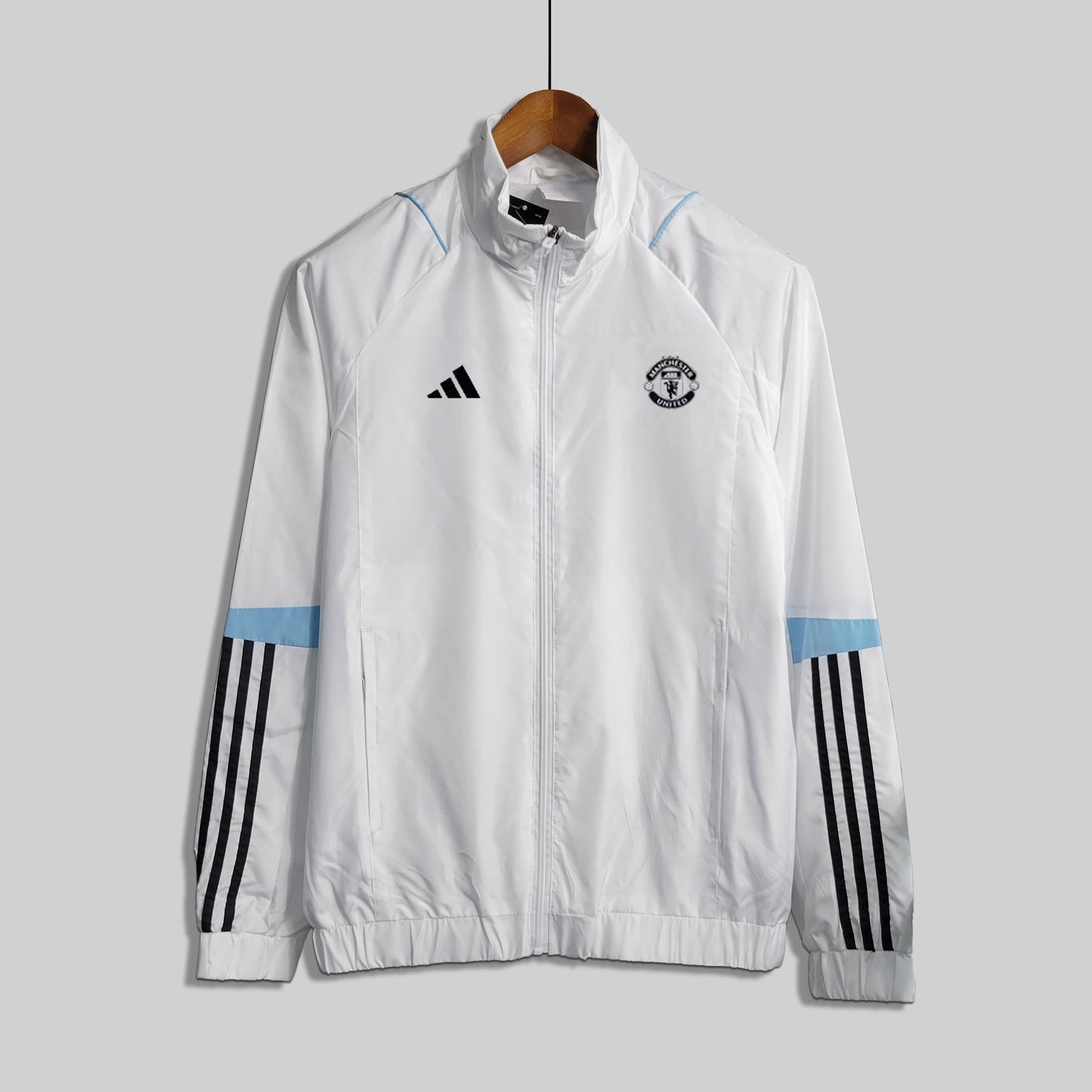 White Windbreaker 23/24 – Minimalist Lightweight Jacket