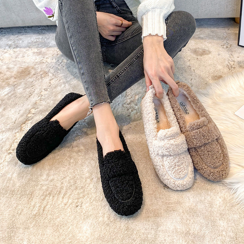Fleece Lined Slippers for Warm Indoor Comfort
