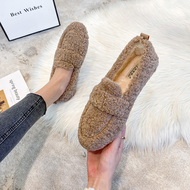 Fleece Lined Slippers for Warm Indoor Comfort