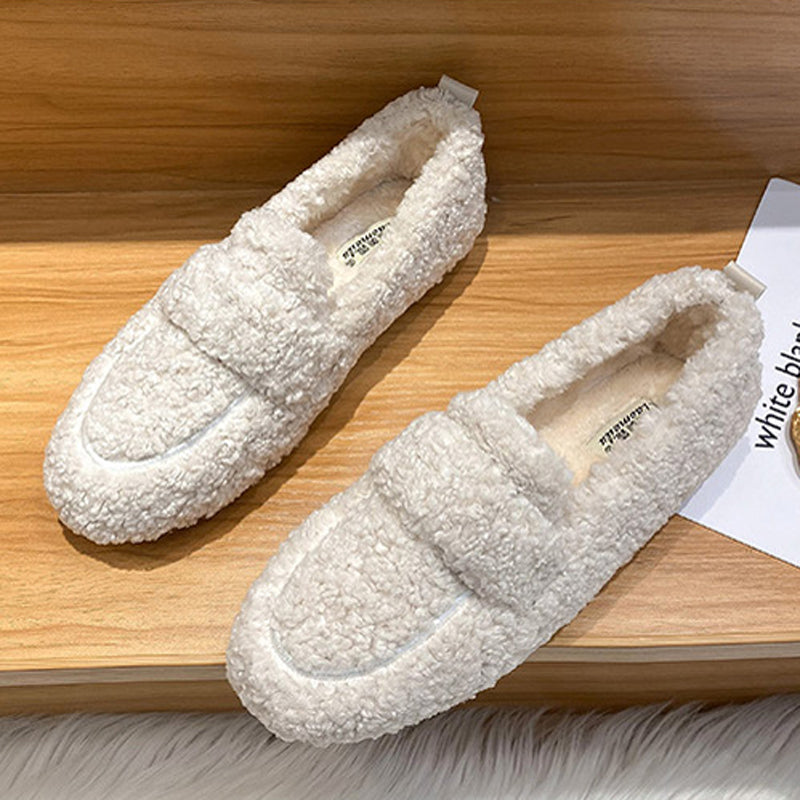 Fleece Lined Slippers for Warm Indoor Comfort