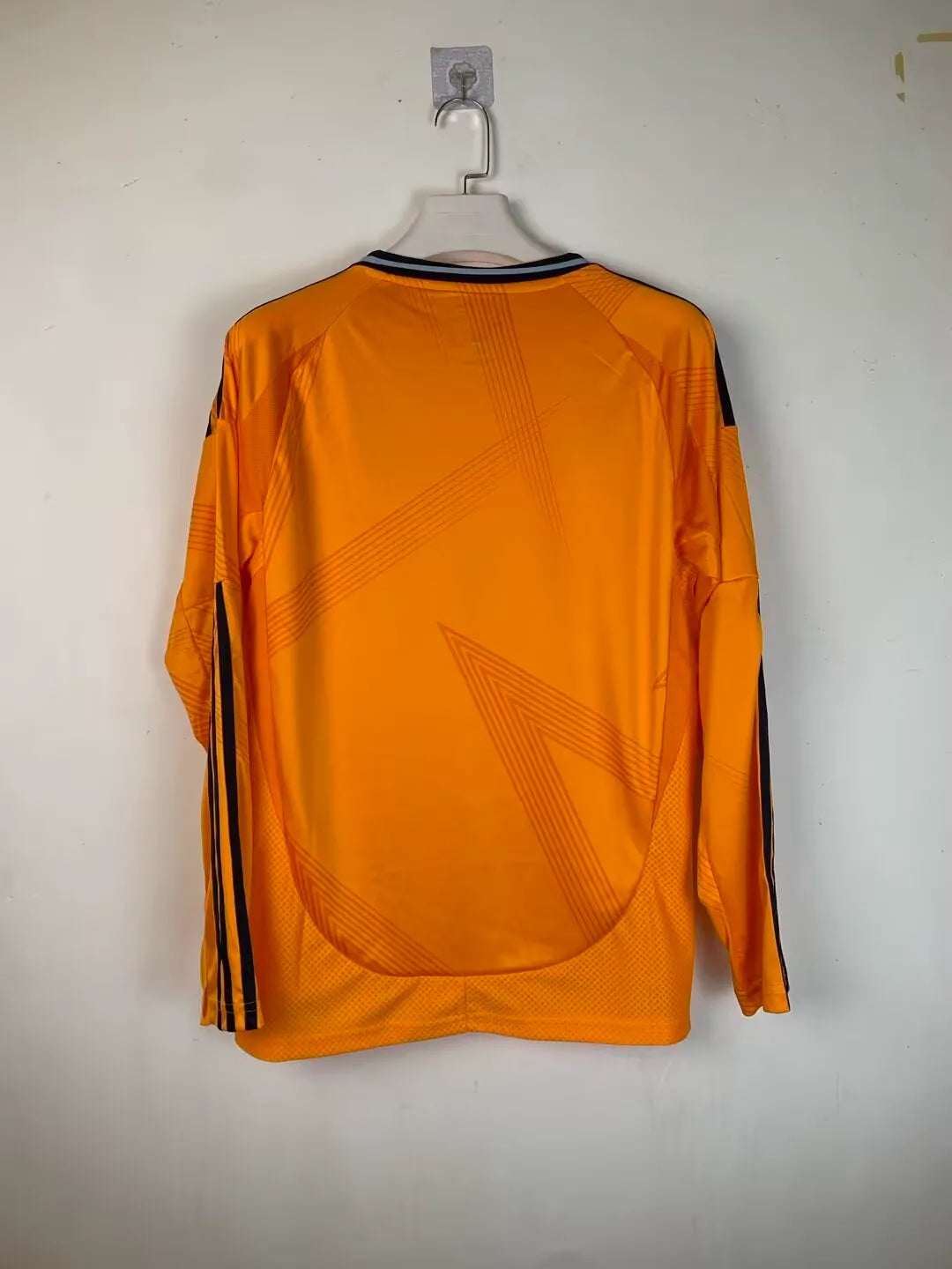 Maillot extérieur manches longues du Real Madrid 2024/25