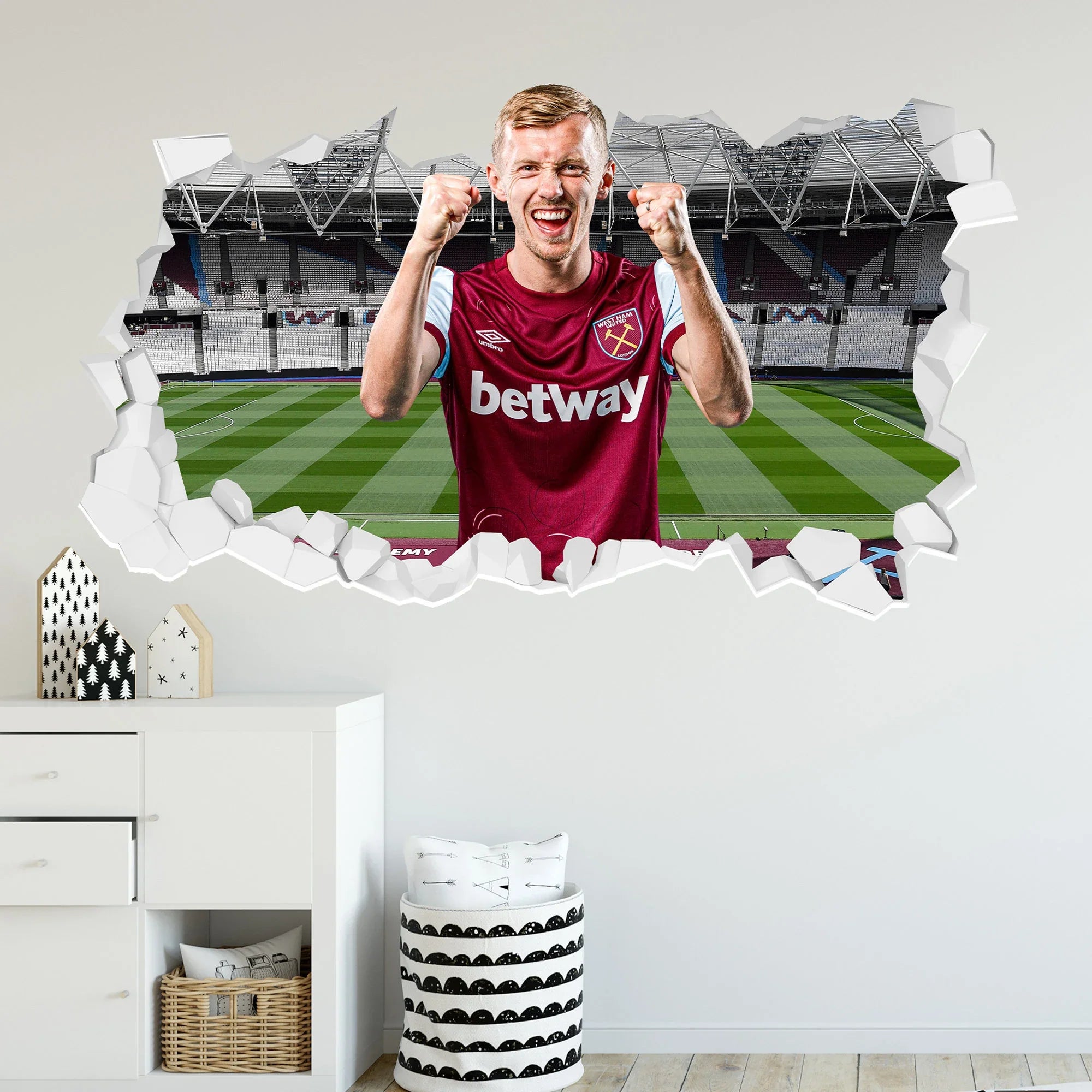 West Ham United Wall Sticker - Ward 23/24 Broken Wall Sticker Football Art
